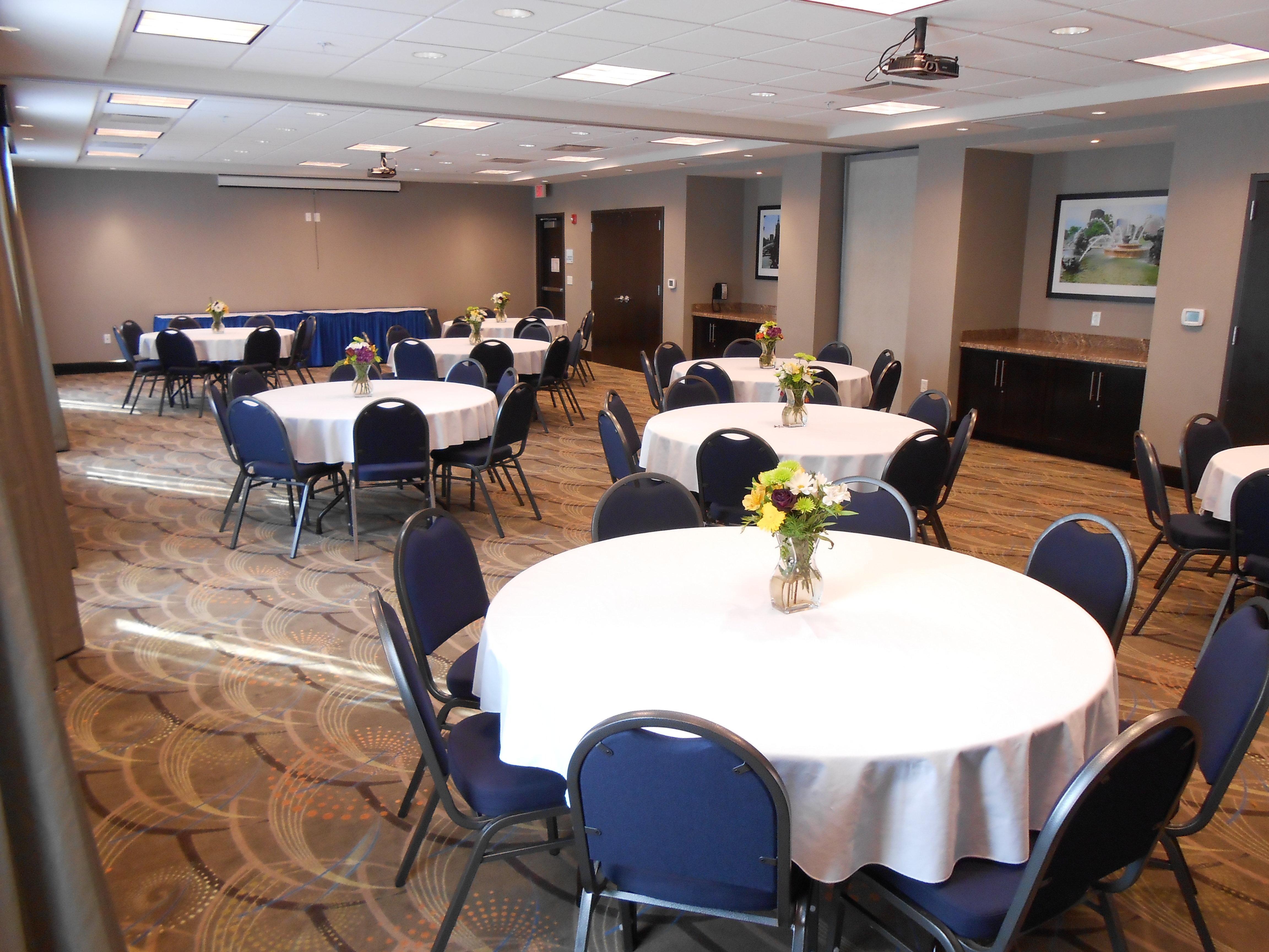 Express & - Kansas Ku Medical Center By Ihg Hotel 3*