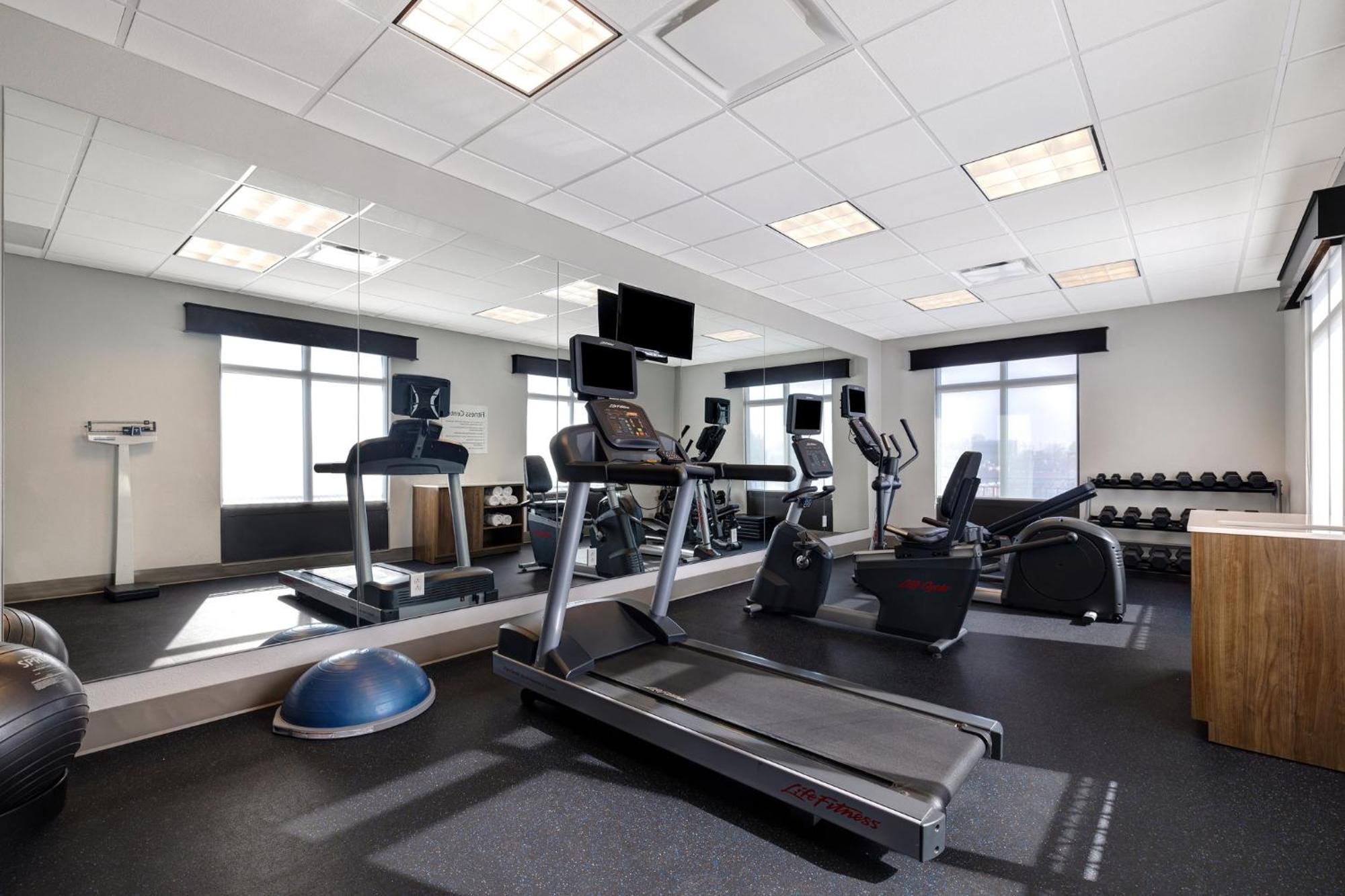 Express & - Kansas Ku Medical Center By Ihg Hotel