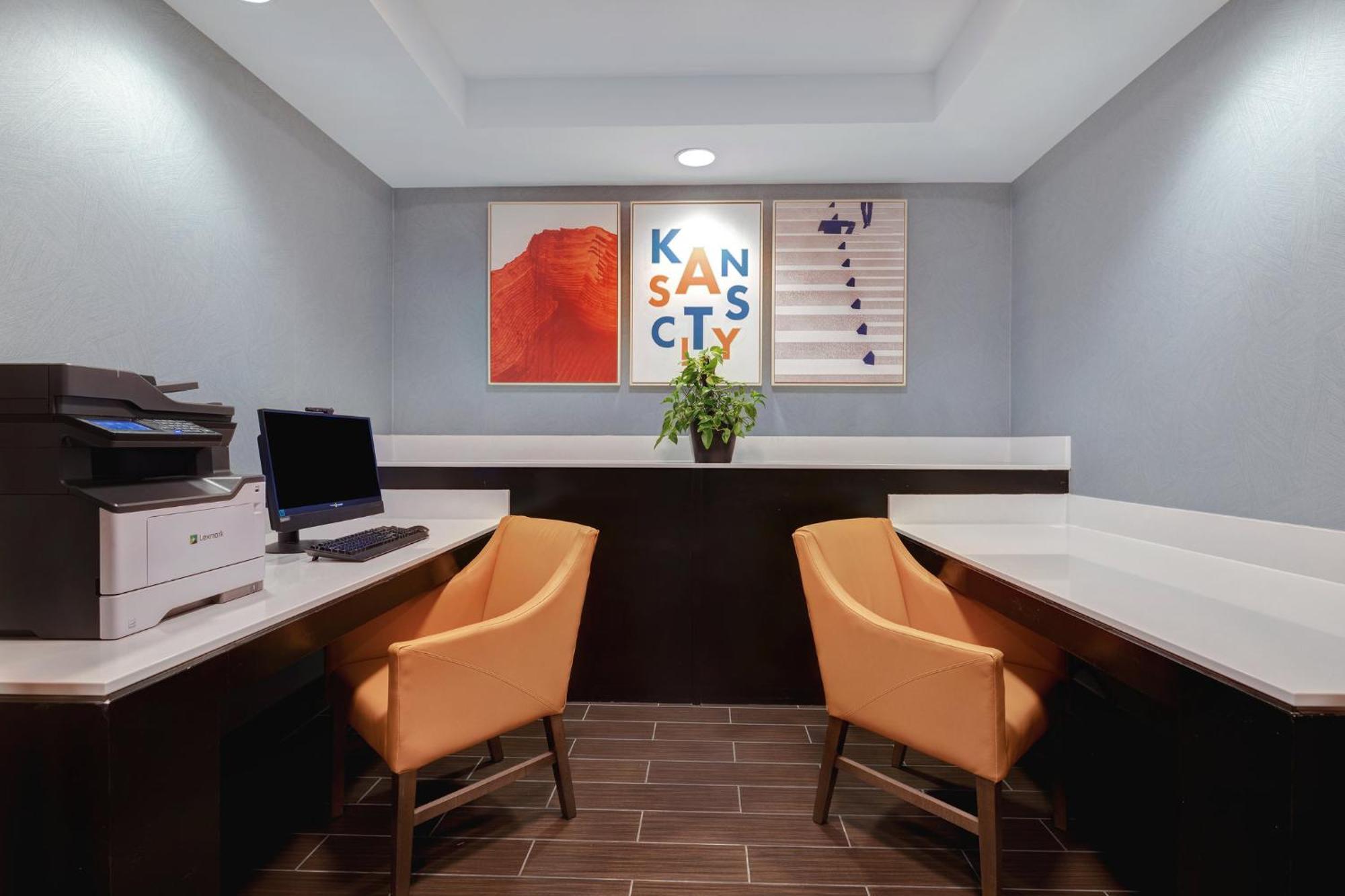 Express & - Kansas Ku Medical Center By Ihg 3*